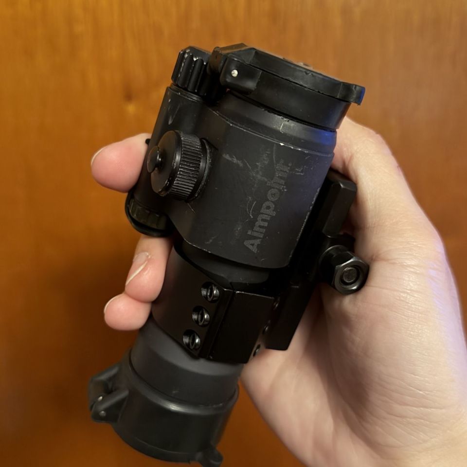 Image 3 - Aimpoint CompM2