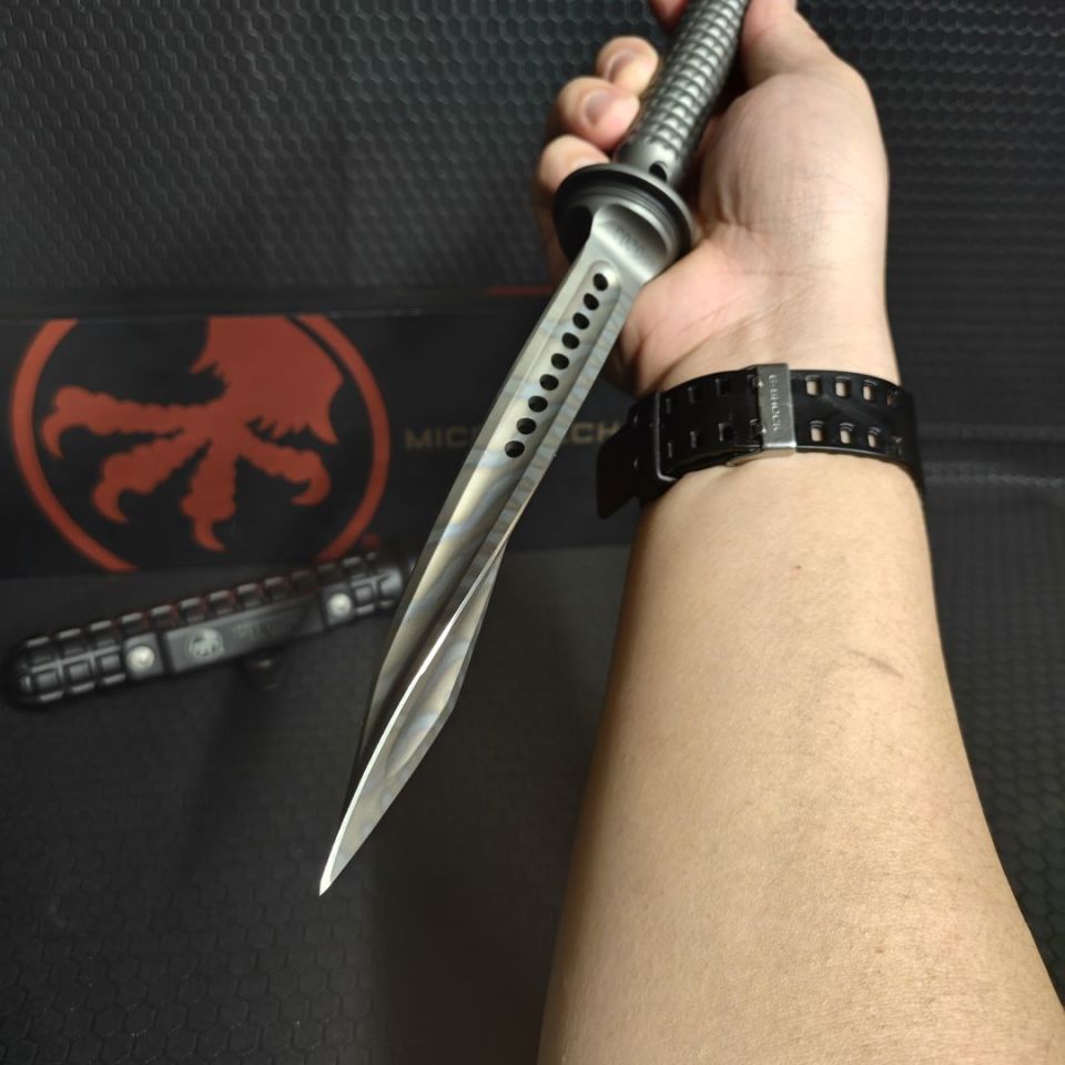Image 2 - Microtech Jagkommando