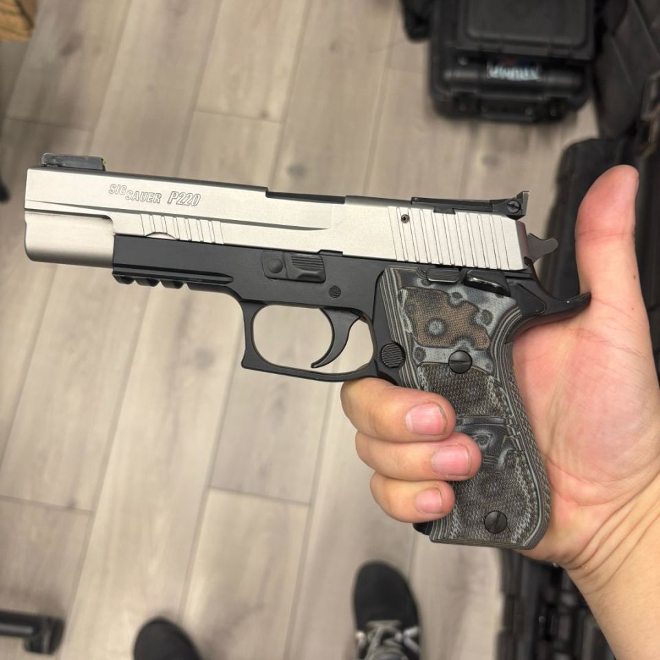 Image 2 - SIG P220 GERMANY - 45acp