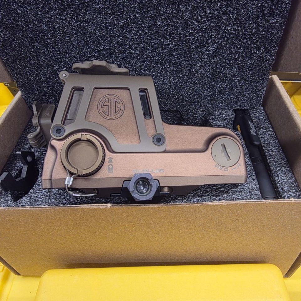 Image 3 - *Price Drop* Sig Romeo 9T