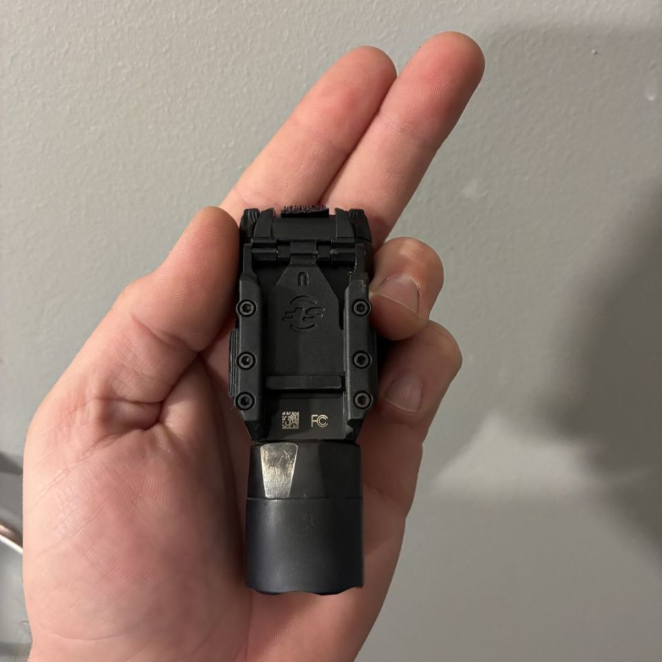 Image 4 - Surefire X300U-A 1000 lumen 