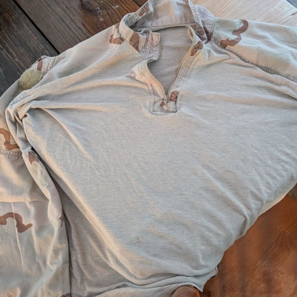 Image 3 - DCU FROG TOP RARE