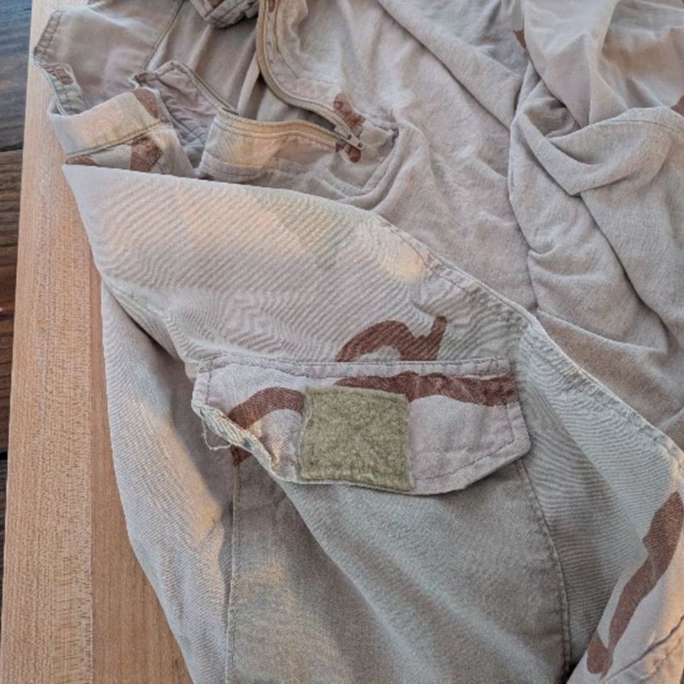 Image 4 - DCU FROG TOP RARE