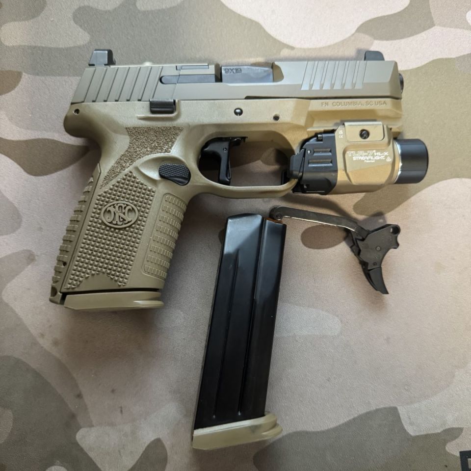 Image 3 - FN509M Apex trigger/ Ports