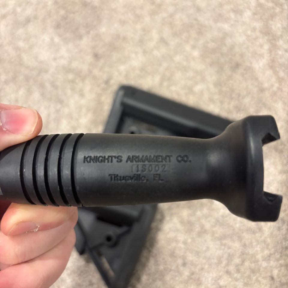 Image 4 - Bravo B5 stock(s) and KAC grip