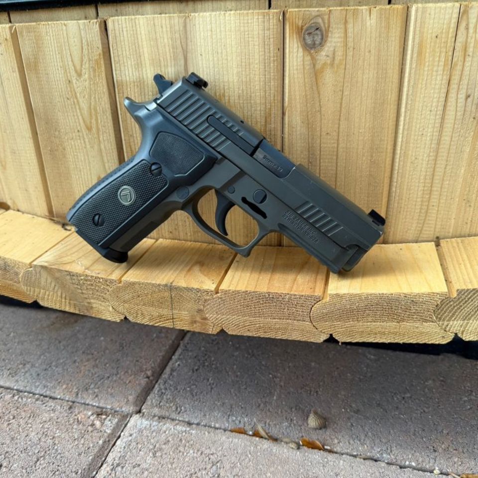Image 2 - Sig Sauer 229 Legion