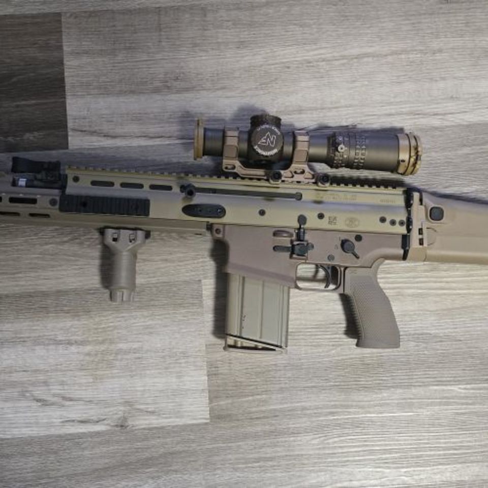 Image 1 - FN Scar 17 