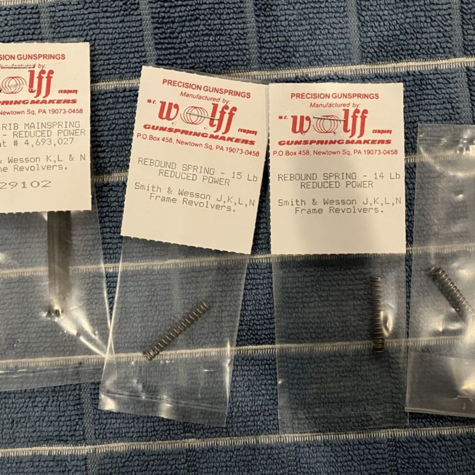 Image 5 - Smith & Wesson 19-3 357 Mag 4"