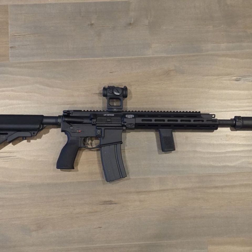 Image 4 - LMT Shovelnose 13.9" 