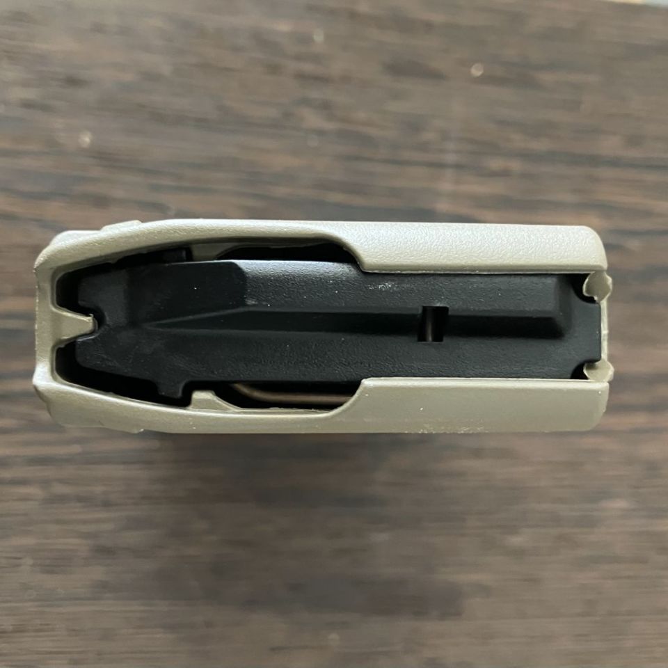 Image 3 - Magpul straight 20 FDE