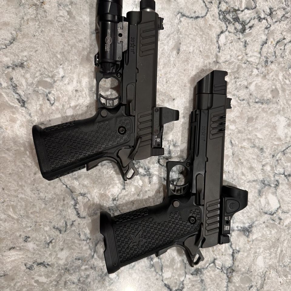 Image 2 - Staccato C2 w/ Threaded Barrel