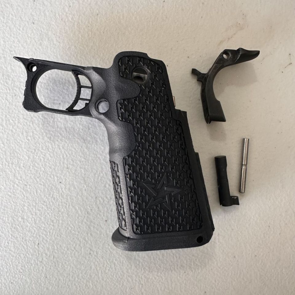 Image 2 - Staccato P Grip 