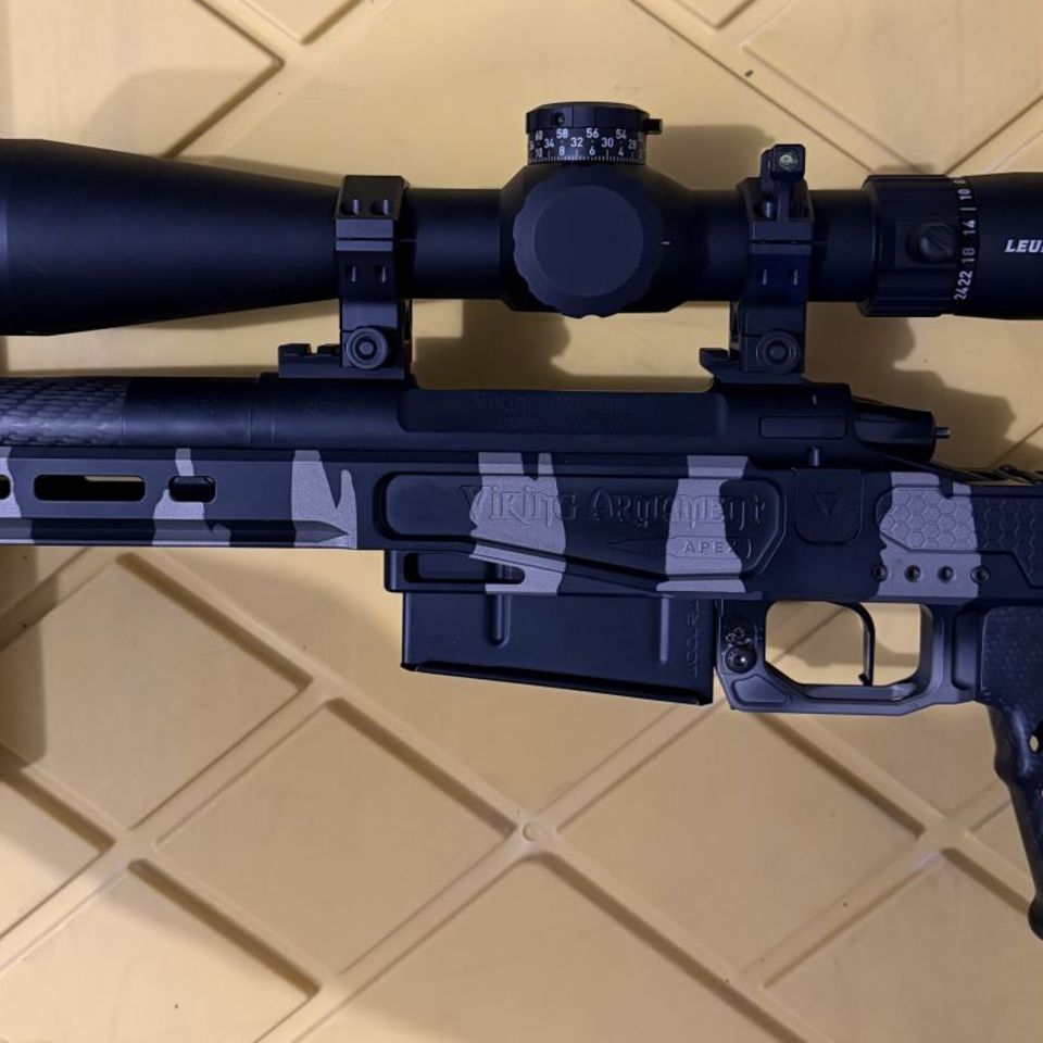 Image 3 - Leupold Mark 4 PR2 MOA 