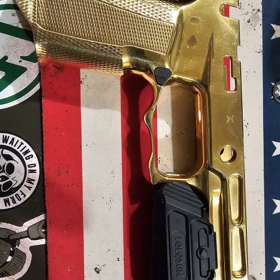 Image 2 - !!!!REAL GOLD!!! Plated Sig P 320 Frame