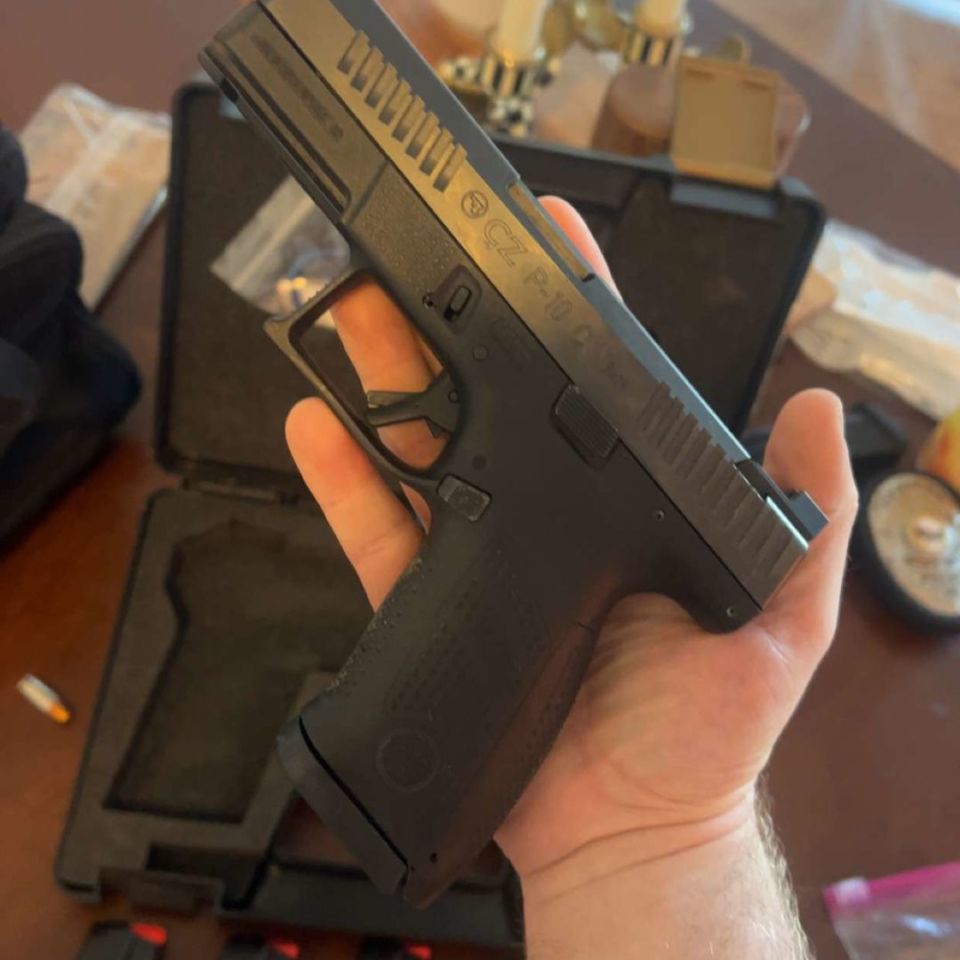 Image 2 - CZ P10C w/ 6 mags