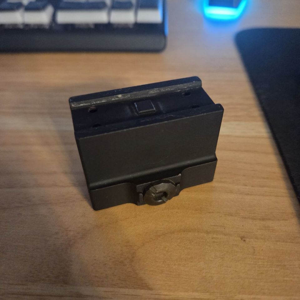 Image 3 - Aimpoint midwest mount 1/3