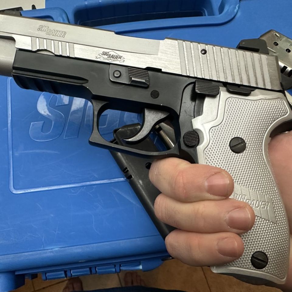 Image 3 - SIG P220 German Custom Shop