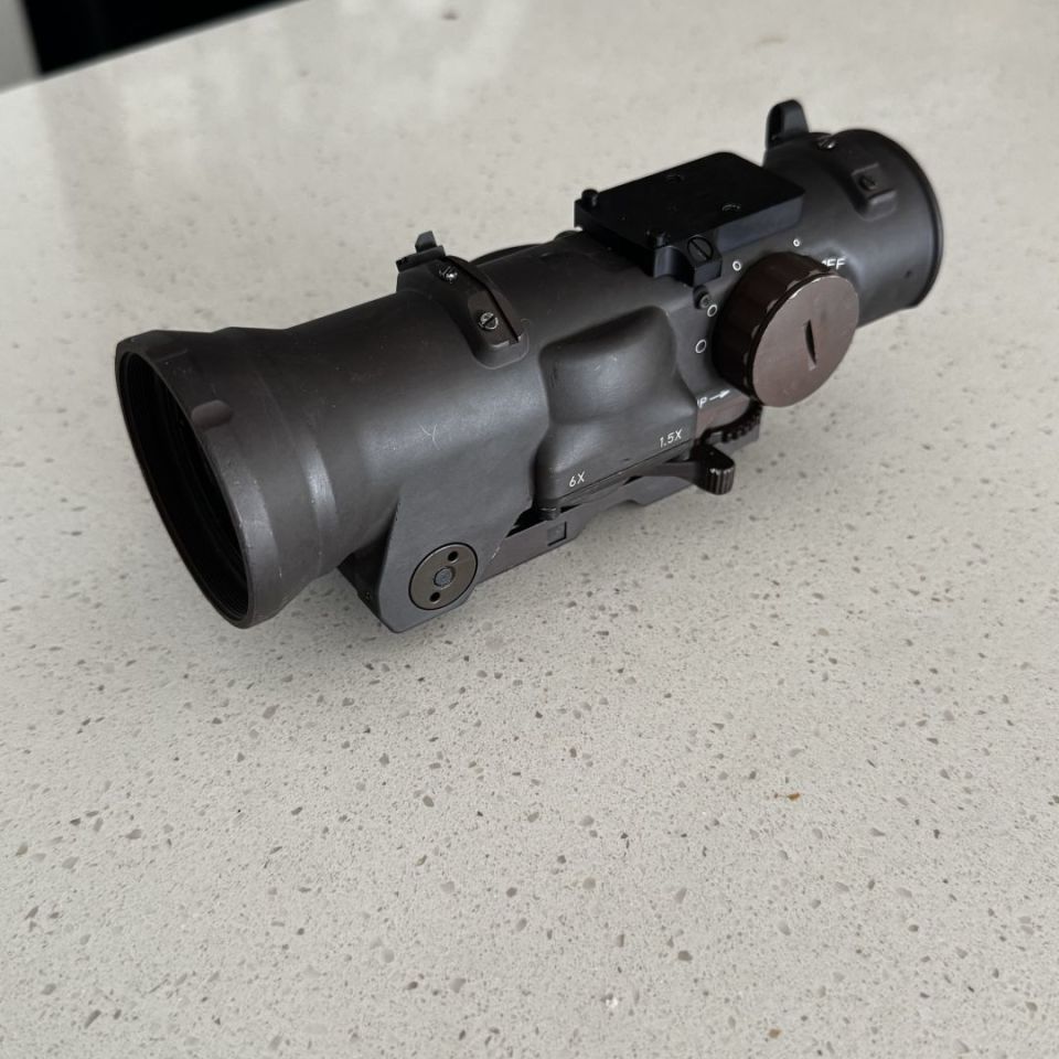 Image 2 - Elcan 1.5-6 7.62 with RMRplate