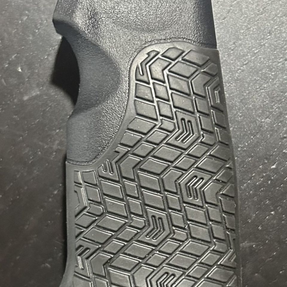 Image 2 - DD grip/ Flash hider