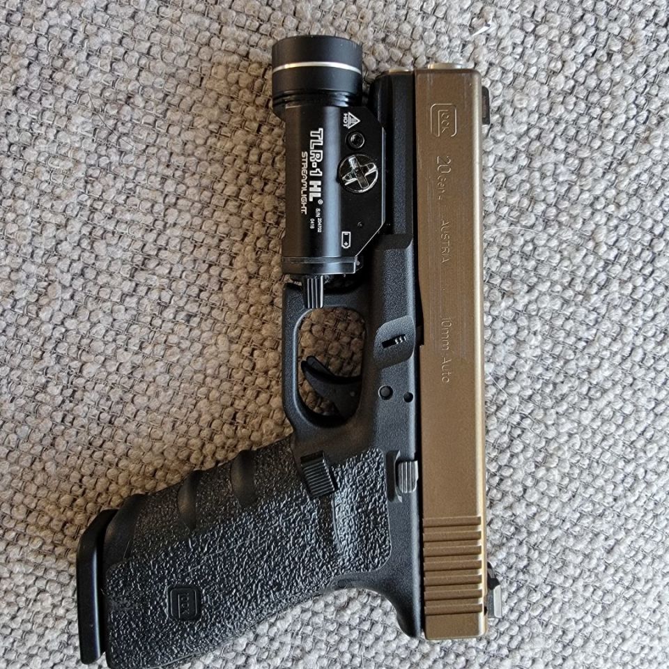 Image 4 - Glock 20 g4 ready to go