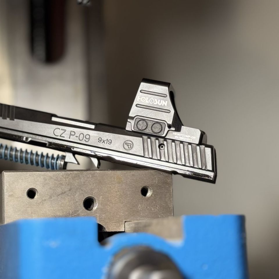 Image 4 - Holosun / Optic Cut Deal