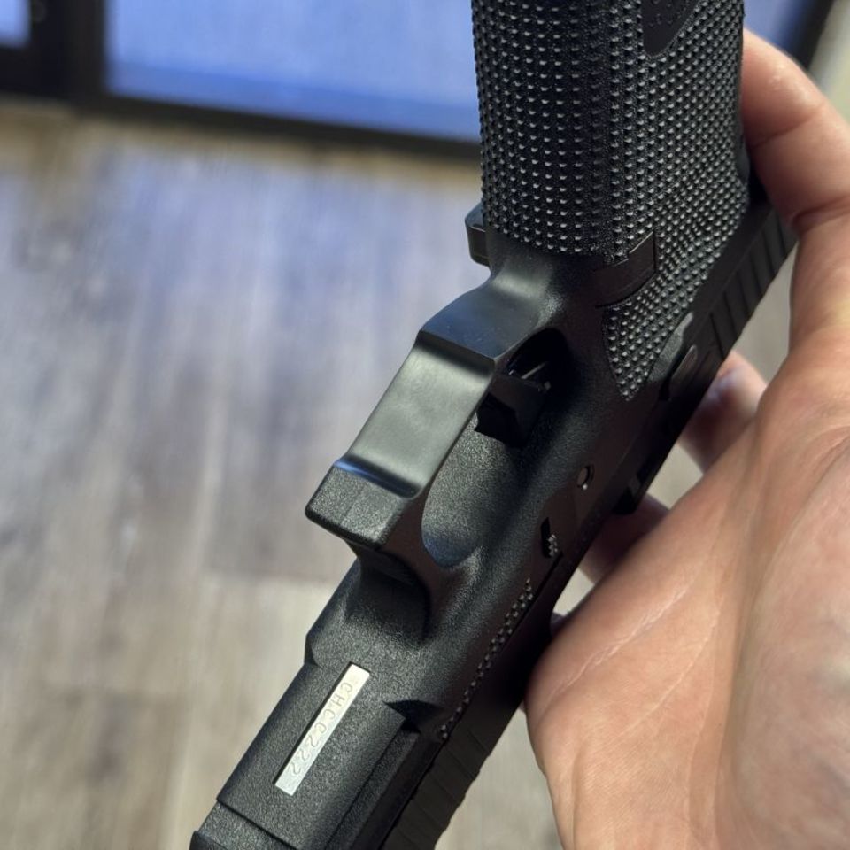 Image 3 - BNIB Glock 19 Gen 6 - Custom