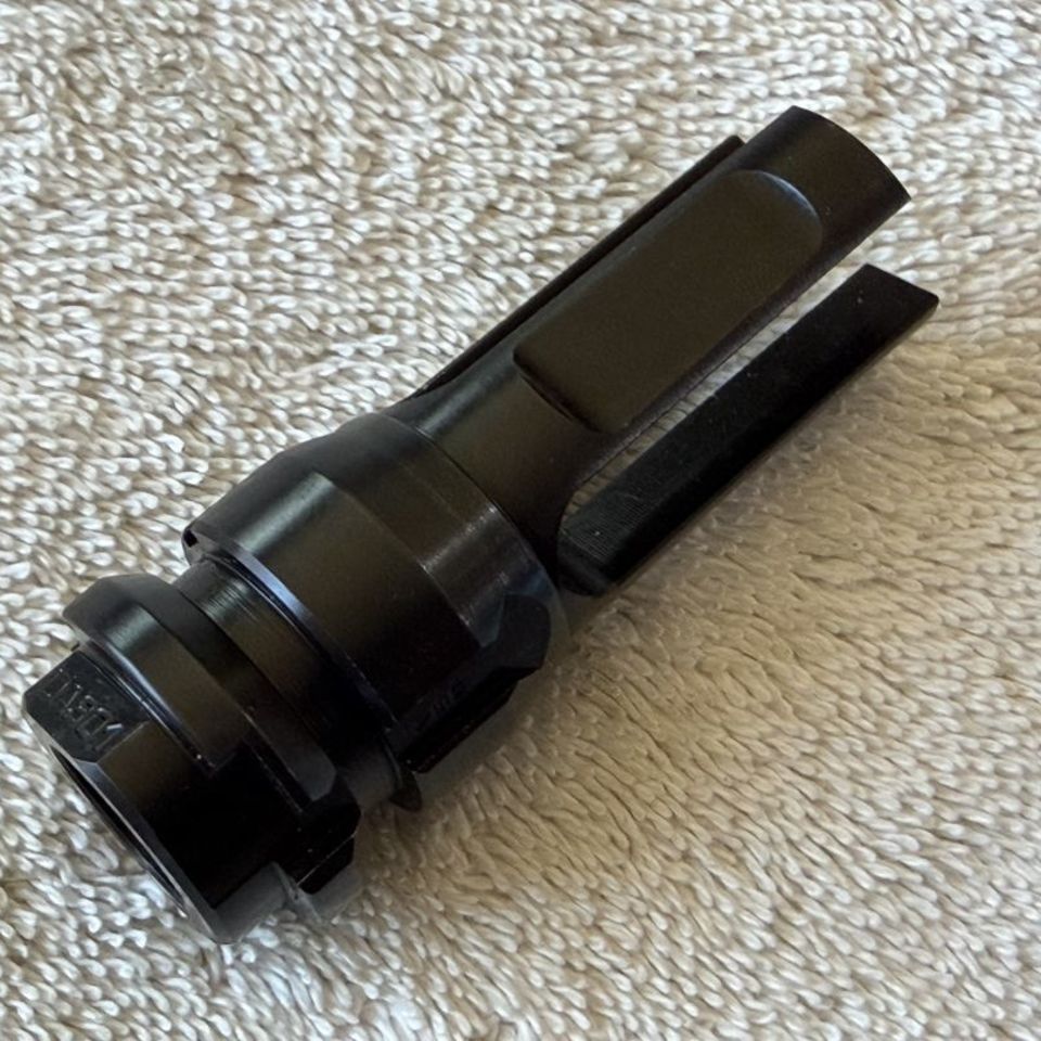 Image 2 - Dead Air Keymo Flash Hider 556