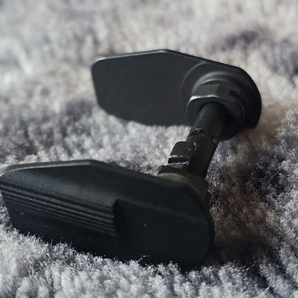 Image 4 - CZ Shadow safety set.