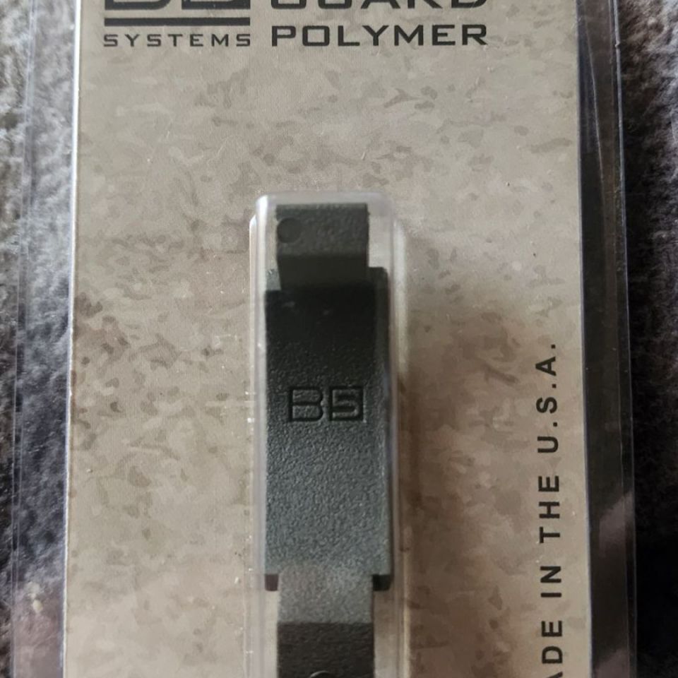 Image 4 - AR15 parts 