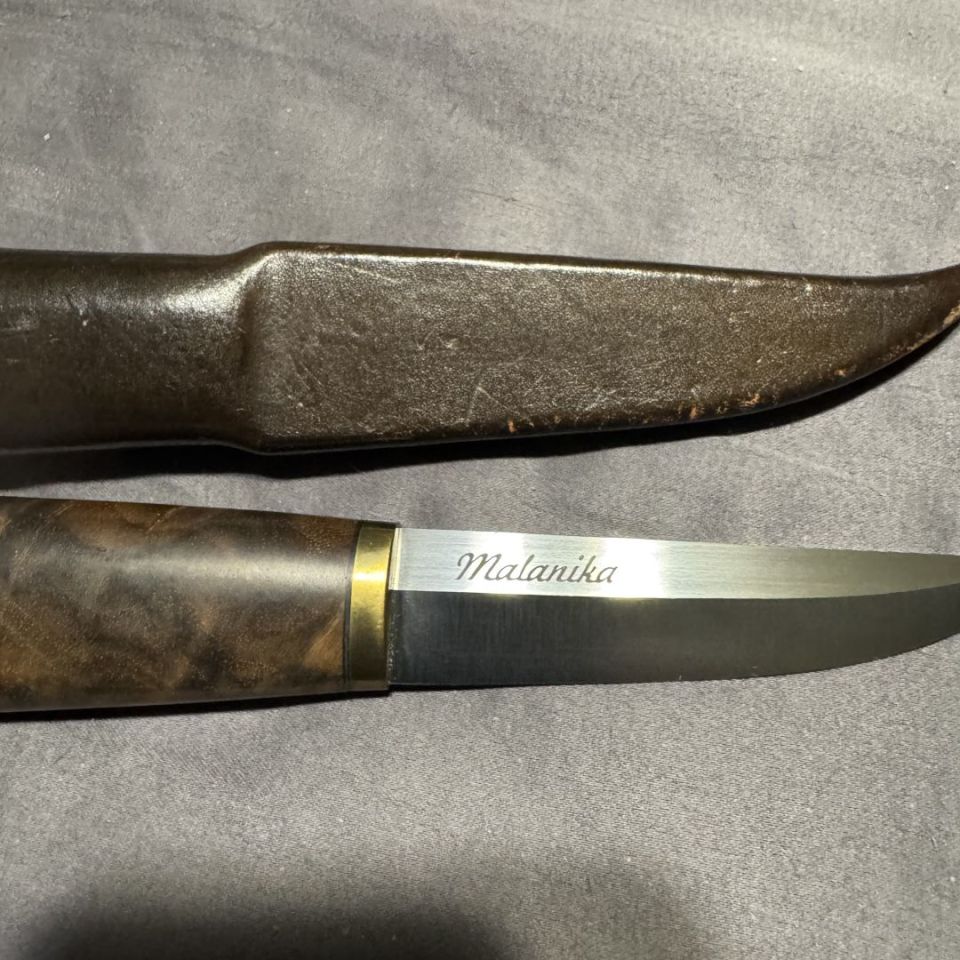 Image 2 - Malanika Puuko