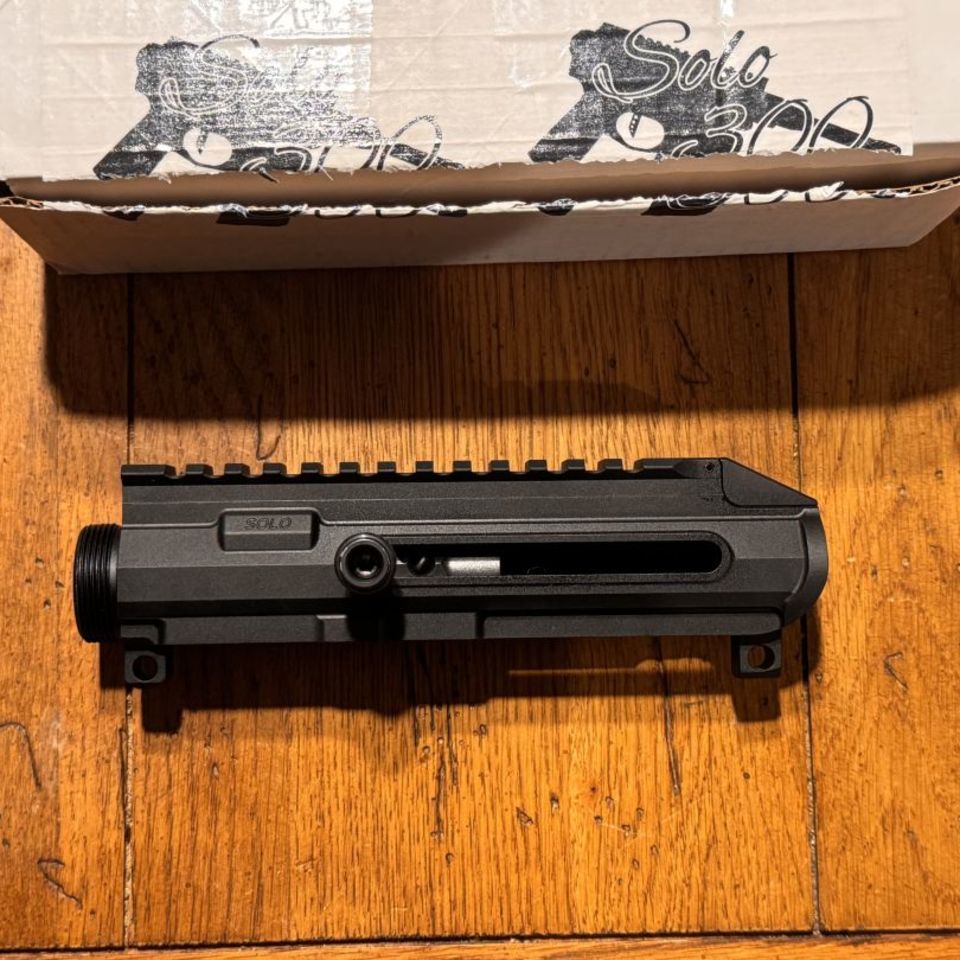 Image 2 - Solo 300 upper