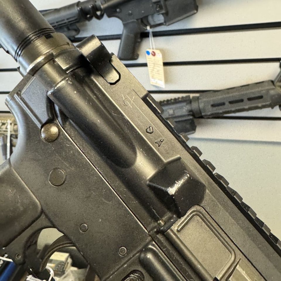 Image 5 - Colt m4 ar15a3 law enforcement