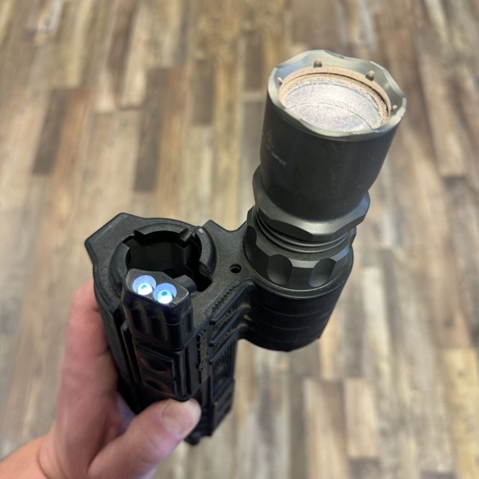 Image 3 - Surefire m500 handgaurd