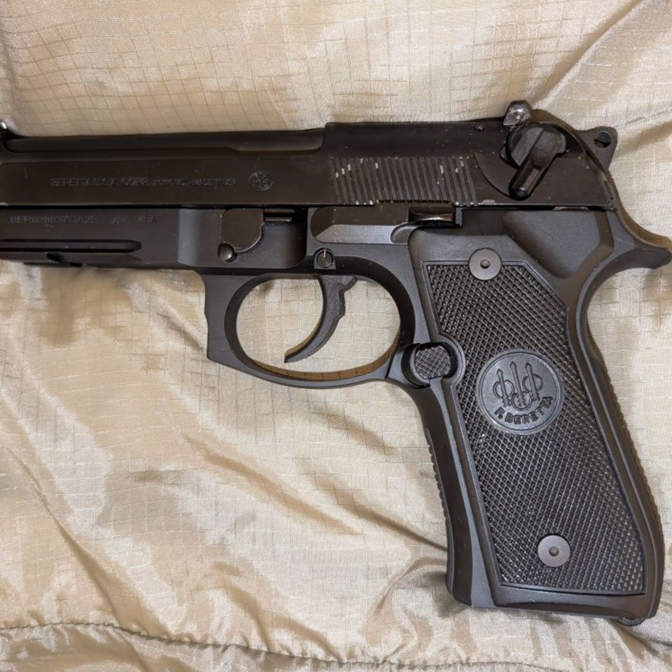 Image 2 - Beretta M9A1