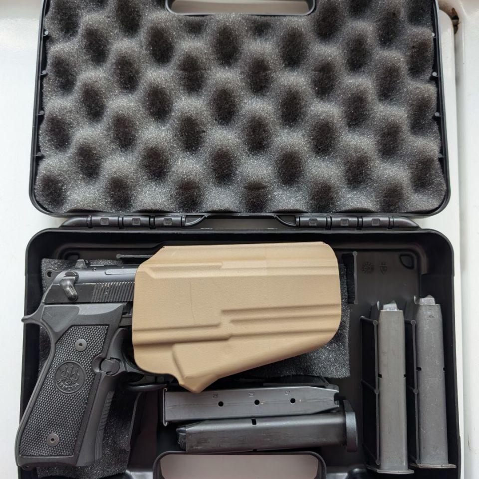 Image 4 - Beretta M9A1