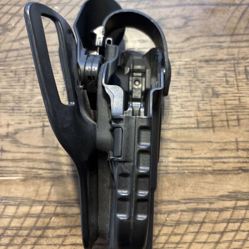 Image 2 - Safariland Glock 19 Holster