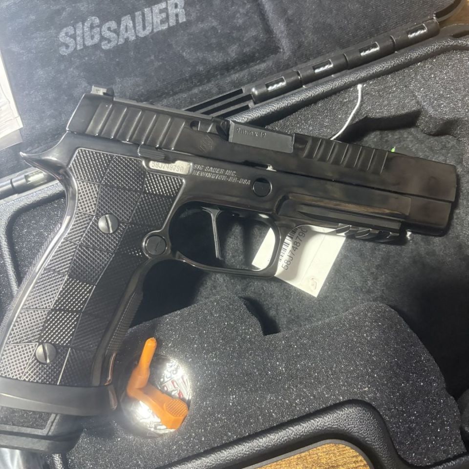 Image 2 - Sig P320 SXG Res. Comp 9mm