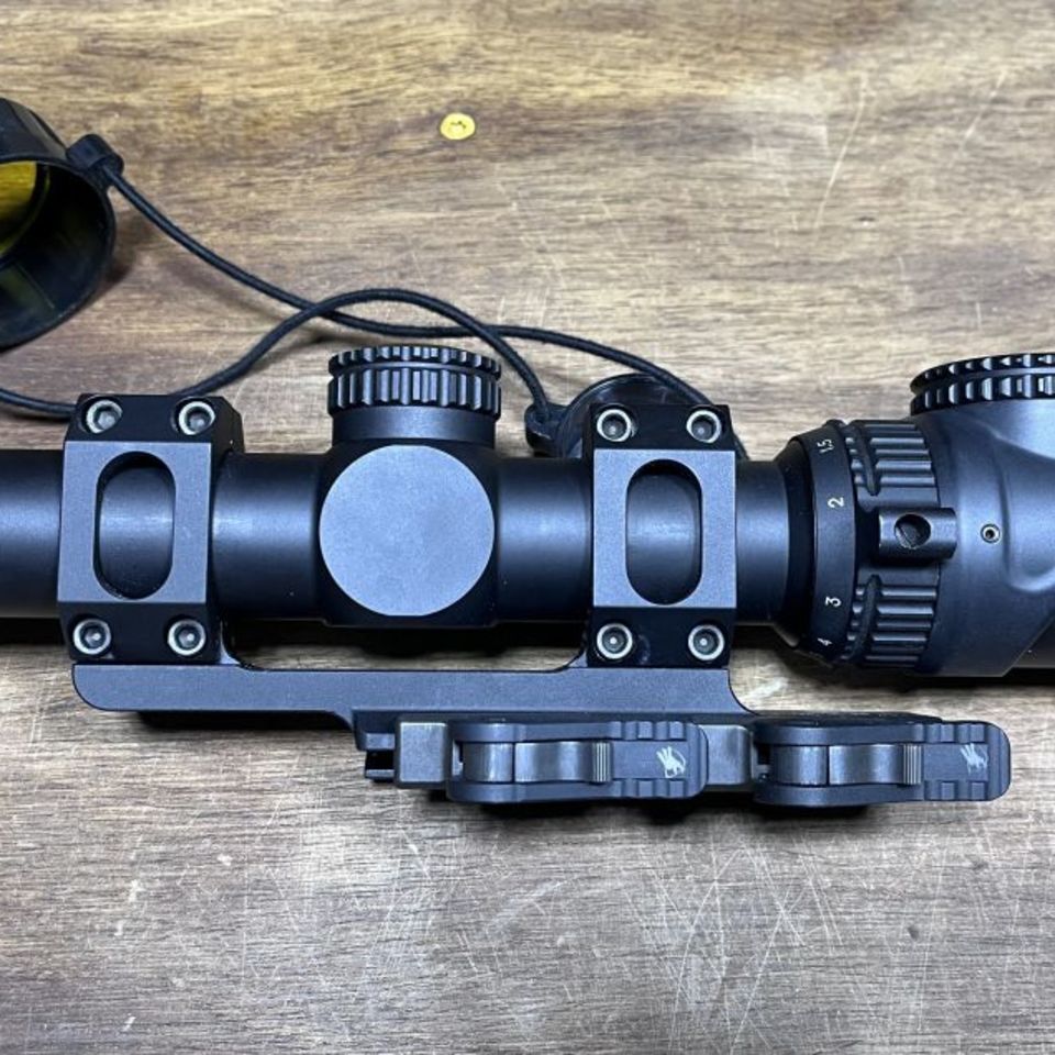 Image 2 - Trijicon Accupoint 1-6 TR25