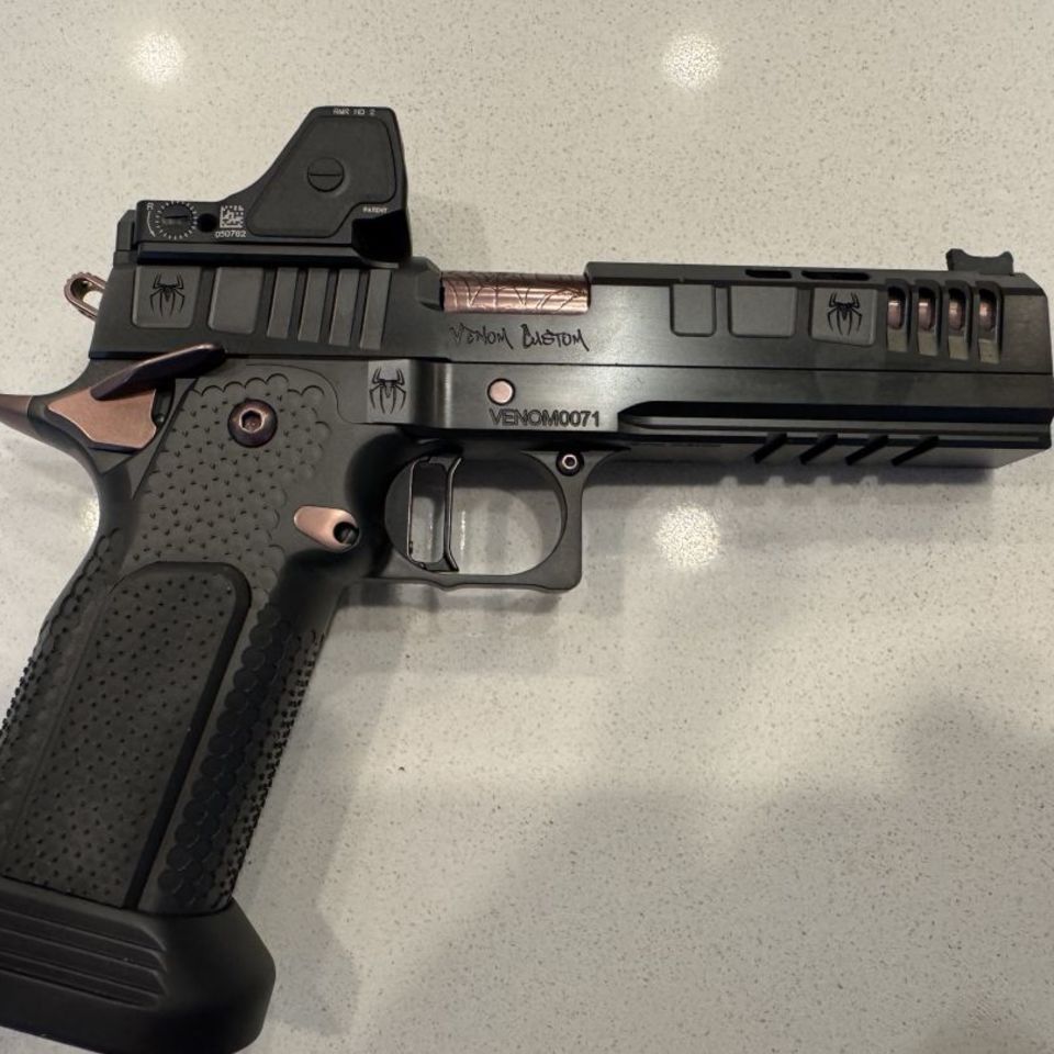 Image 3 - Venom Custom Quad Port 2011