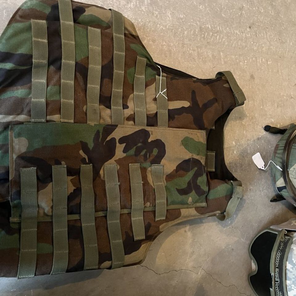 Image 1 - Size small IBA