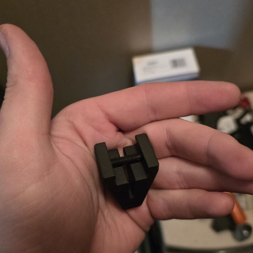 Image 4 - KRISS Handstop