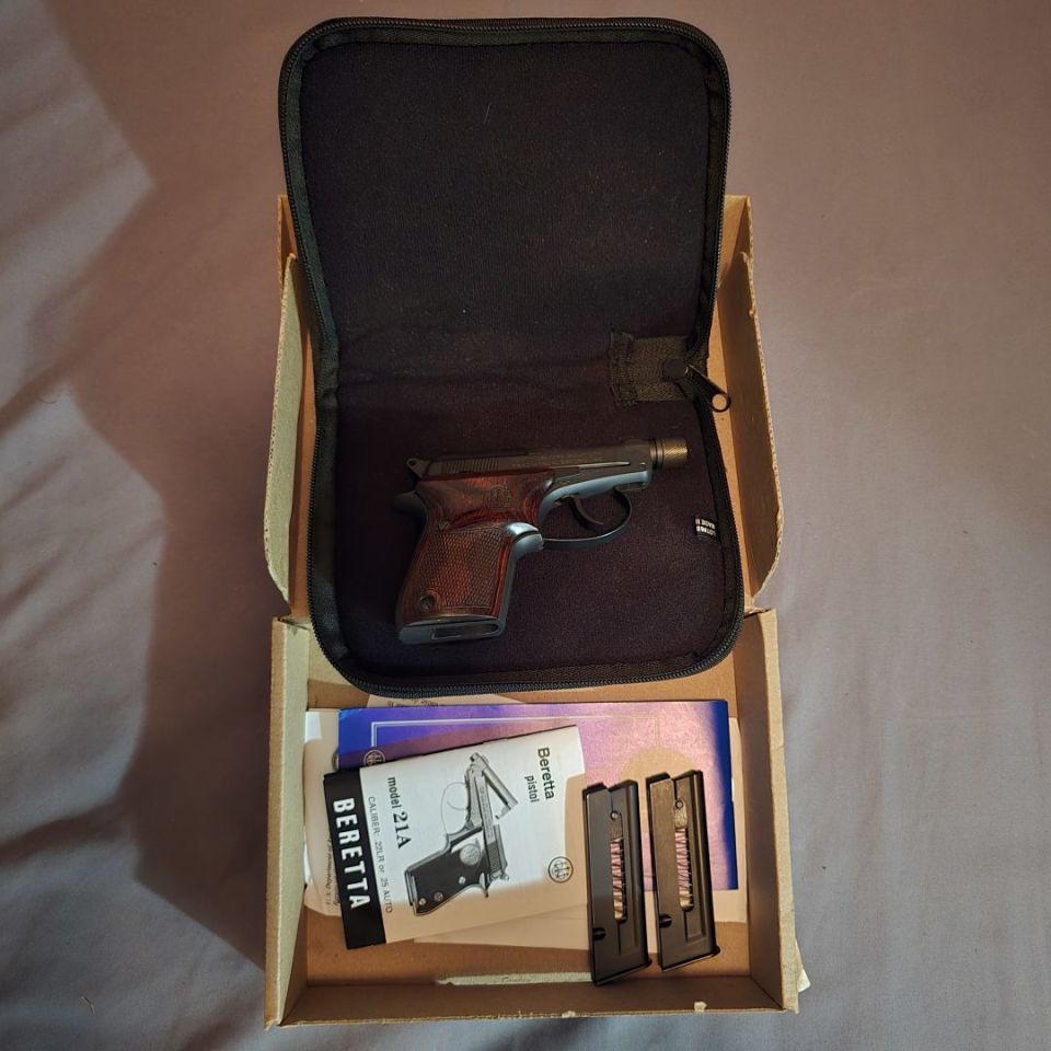 Image 3 - Beretta 21A Covert