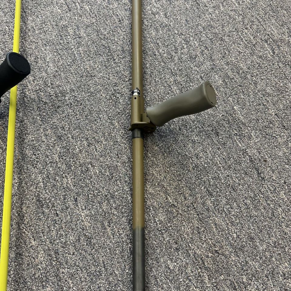 Image 1 - U.S. 24in Aug Barrel, no bipod