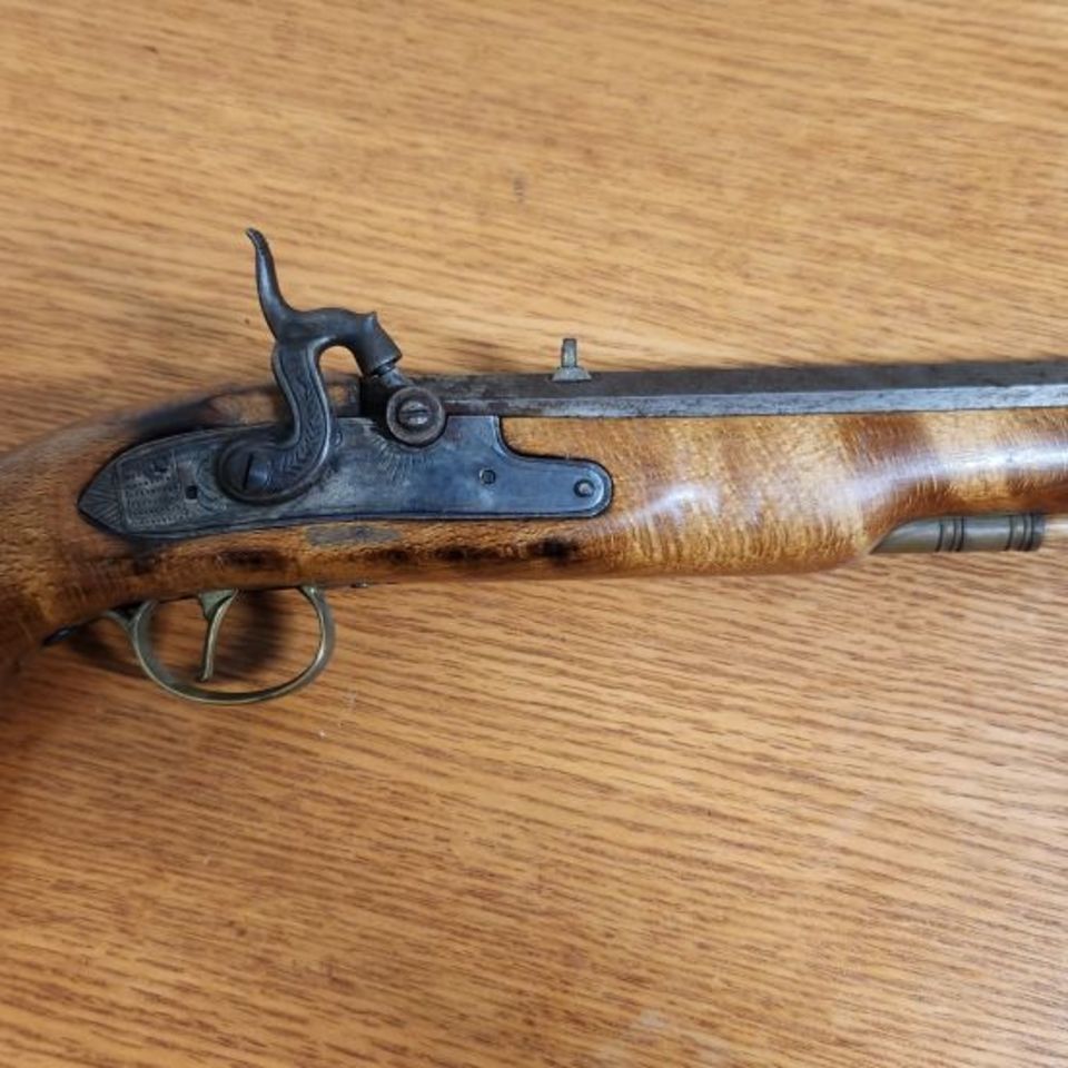 Image 2 - Pirate gun