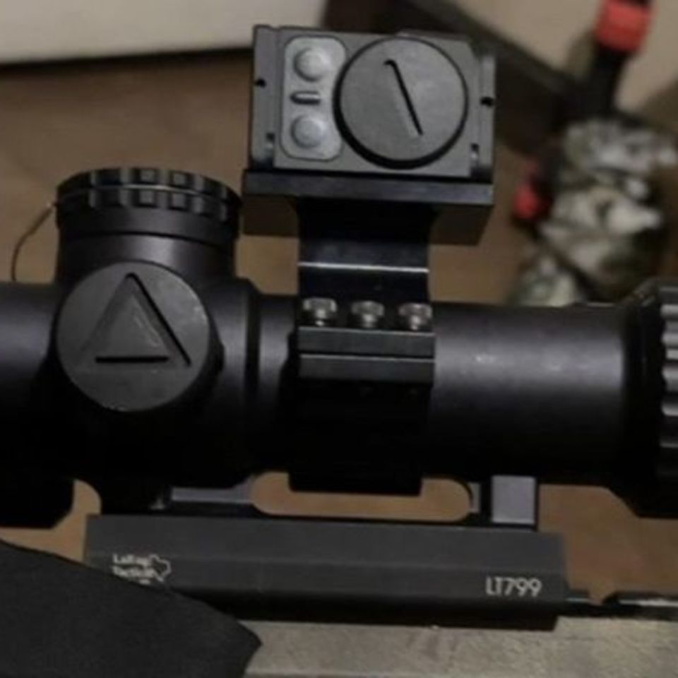 Image 2 - VCOG 1-8X piggyback mounts (GEN 2!)