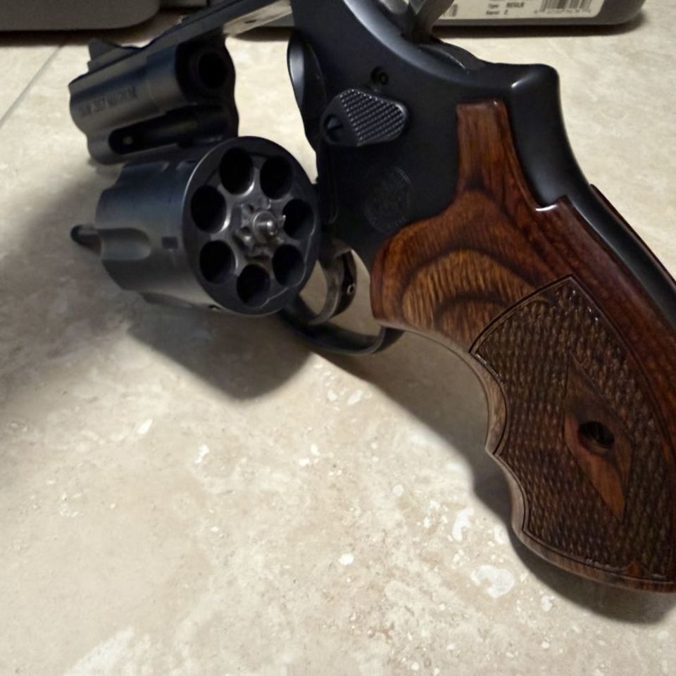 Image 3 - Smith & Wesson 586 L-Comp