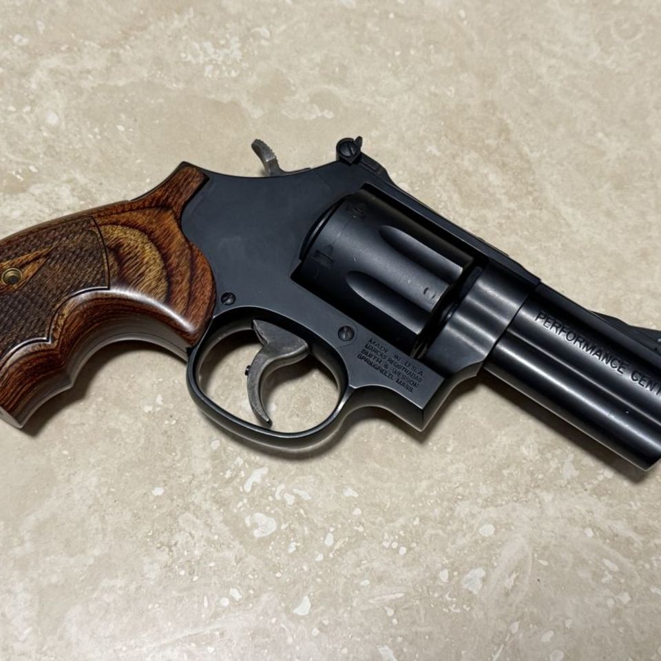 Image 2 - Smith & Wesson 586 L-Comp