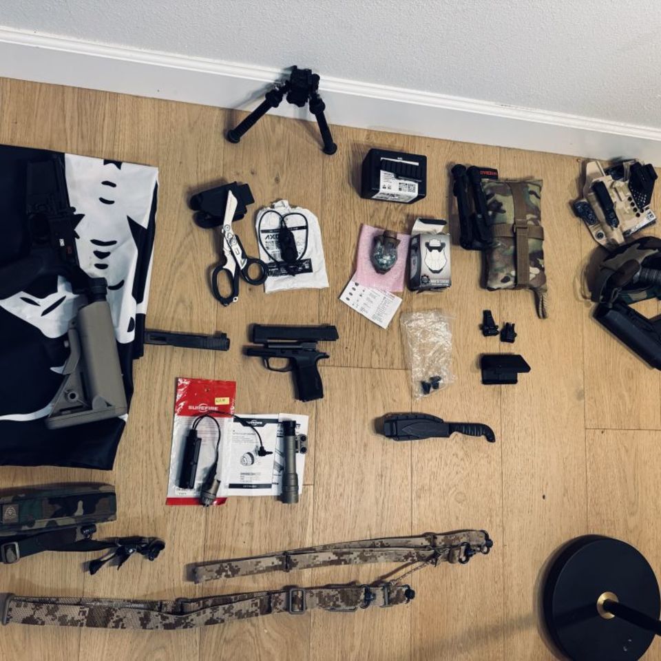 Image 5 - HUGE GEAR LOT SALE !!!