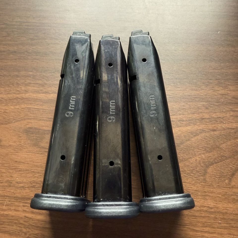 Image 2 - Bul Armory SAS II Mags 18rd