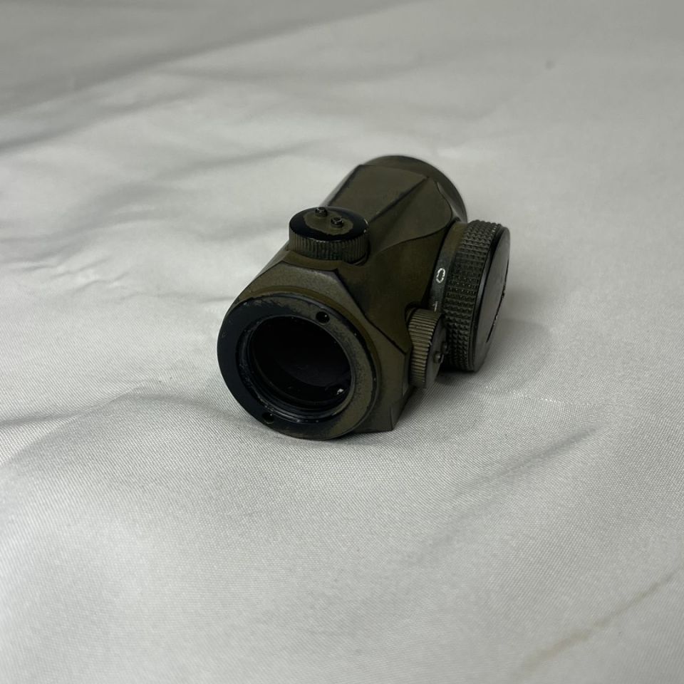 Image 2 - Aimpoint H1 2 MOA damaged